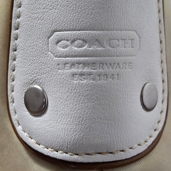 Coach Vintage hobo Cream and White Shoulder Bag - Picture 5 of 13